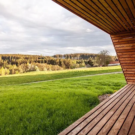 فيلة Gvendolina Lejckov